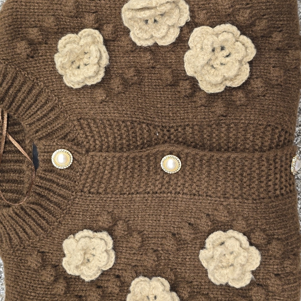 Alice Blue Adorable Crochet Flowers  Puffed Knitted Granny Sweater Cardigan Lg.